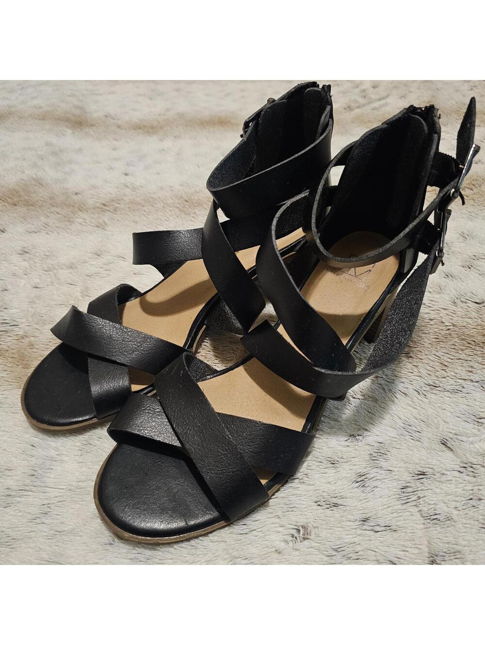 Material Girl Black Block Heel Sandals 8.5